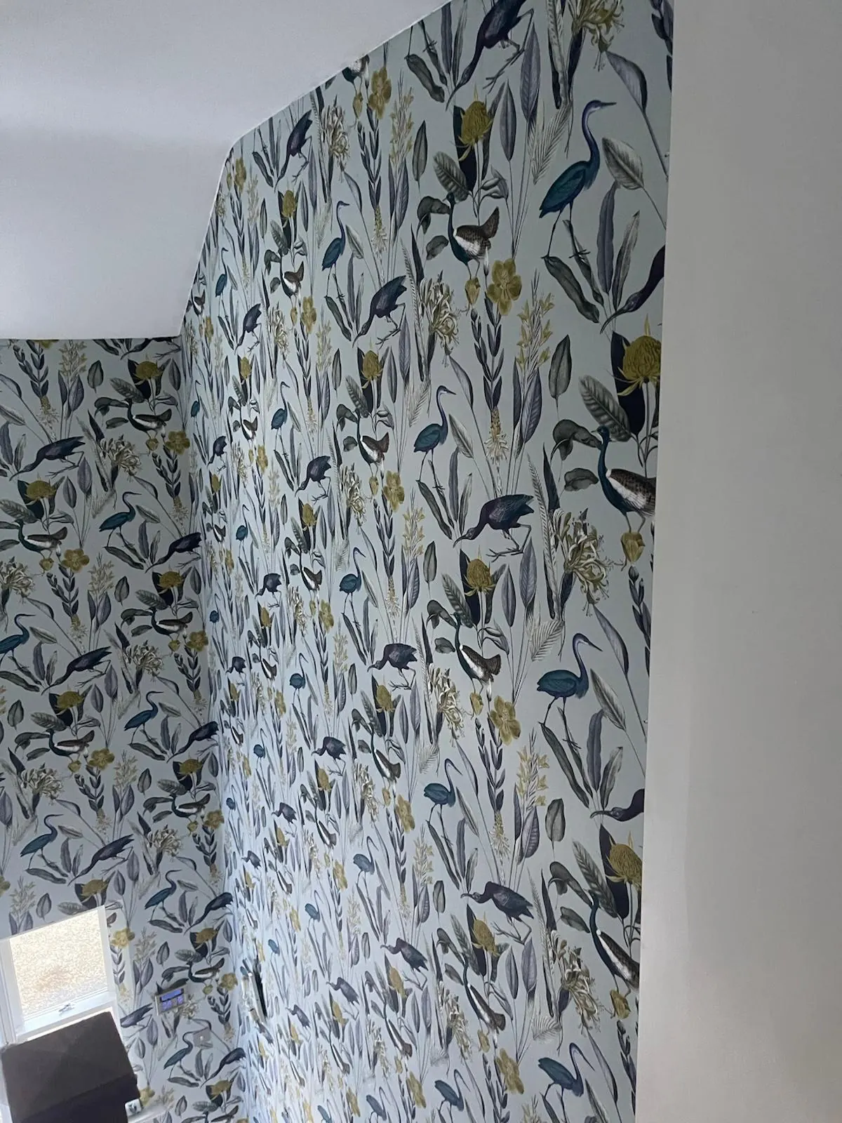 Hall and staircase decorating